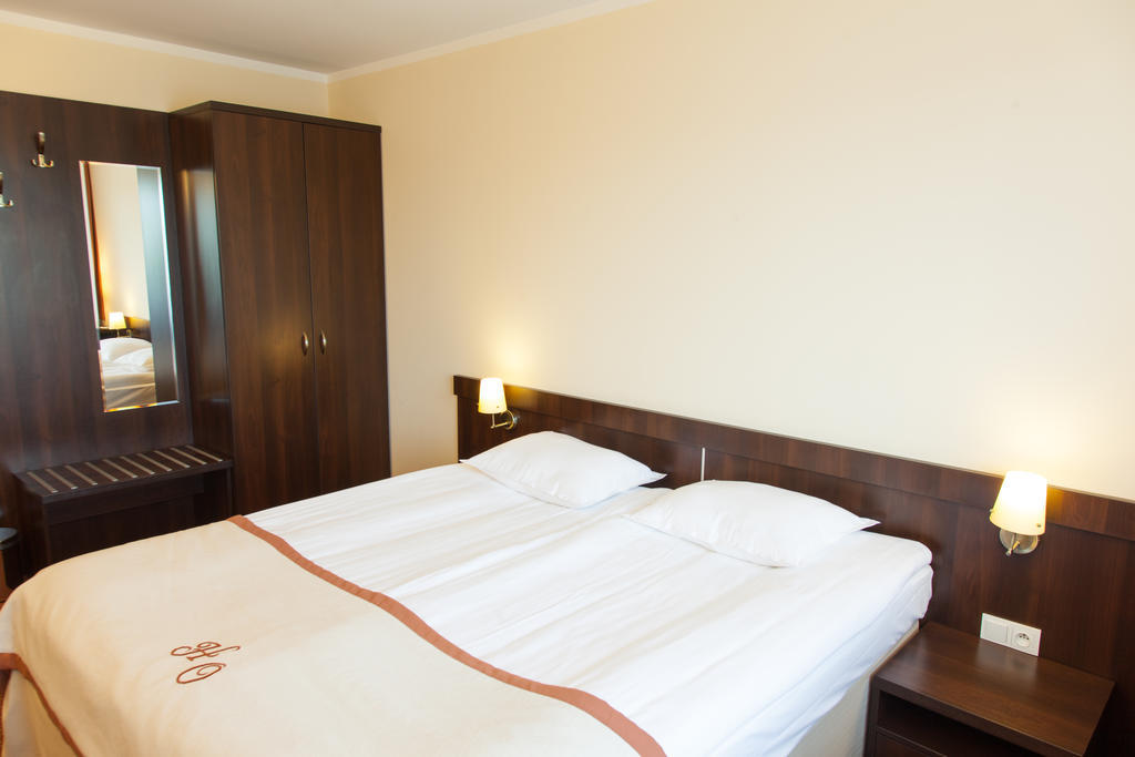 Hotel Ostrawa Wodzisław Śląski Zimmer foto